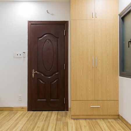 Готель Reddoorz Premium Near E-Town Хошимін Екстер'єр фото